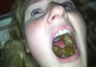 Midnight scat snack for toilet wife